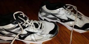 Mizuno Wave Bolt 4 Volleyball Shoes